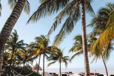 膳宿费 Casa Blue Habitación Orca