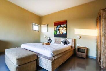 פנסיון Utu Ubud Apartments/ 3rd Floor: Modern Studio In Most Center