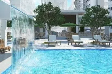 Retkeilymaja Amaze365 Holiday Homes Condotel At Trees Residence Fairview