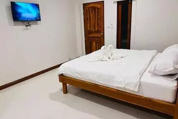 Retkeilymaja Sisters Home ที่พักใกล้สวนพฤกษศาสตร์ ระยองแหลมแม่พิมพ์