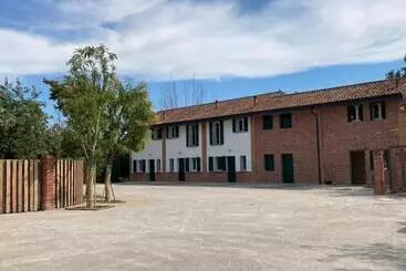 Aamiaismajoitus (B&B) Canovetta Country House Camelia   Nearby Cremona