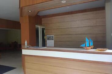 בית מלון כפרי Oyo 93443 Emmy Homestay Syariah