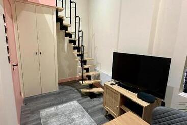 פנסיון Cozy En Suite Loft In Trendy Local