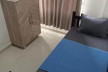 호스텔 De Novaren Guesthouse