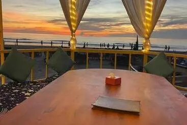 Otel Sydney X Huts