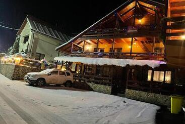 بنسيون Cabana Loredana