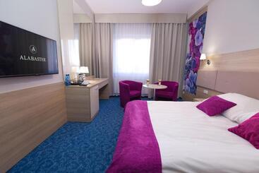 בית מלון כפרי Alabaster Rezydencja