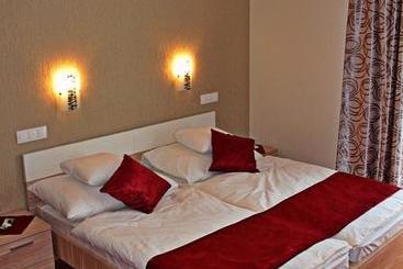 Meridian Thermal Hotel Akupunktúra és Természetgyógyászati Centrum