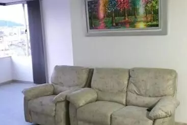 Pensión Hospedaje Lujoso En La Alturas