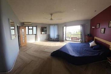 پانسیون Shkyblue Suites