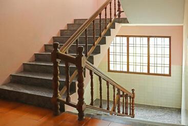 فندق Oyo Flagship Venus Lodge