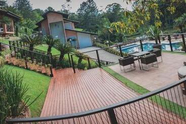 فندق Village Du Lac