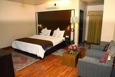 ペンション Red Sky Family Couple Guest House