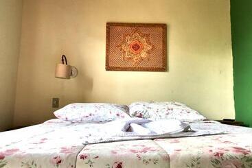 ユースホステル Pousada Querubins