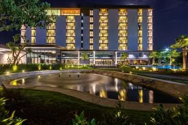 Hotelli Atrium Suvarnabhumi