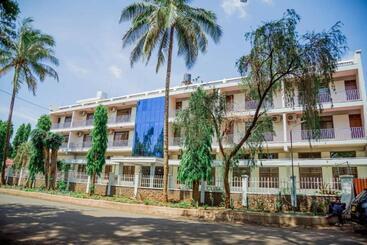 Kilimanjaro Crane Hotels & Safaris