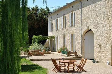 膳宿费 Les Foucauds