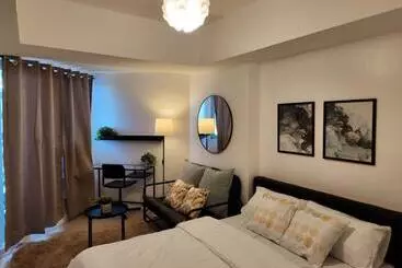 Bed and Breakfast Black And Sexy Studio In Azure