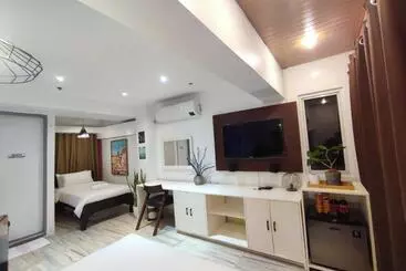 Aparthotel L1 Twin Bed Staycation In Bonifacio Global City 7