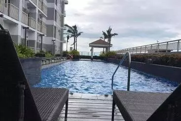 Vandrarhem Lj S Escape 1br Coast Residences