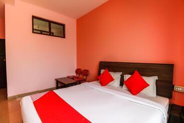 Super Hotel O Jeevan Residency