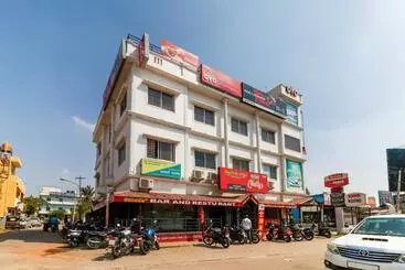 Super Hotel O Jeevan Residency
