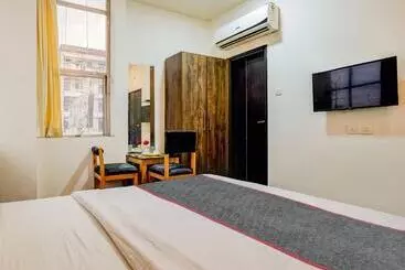 Hotelli Townhouse Mng Platinum