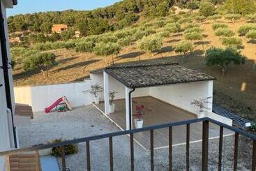 Пансион Baglio Quadrone Bovo Marina