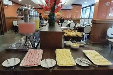 ホテル Oscar Gold Savassi