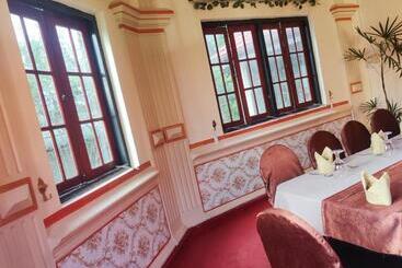 펜션 Grand Colonial Viveka