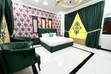 پانسیون Sky Lodge Guest House