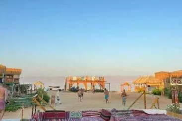 هتل Green Beach Camp &