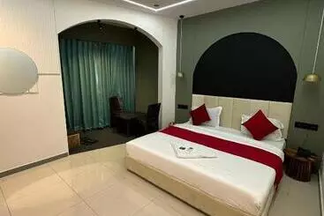 Hotel Sky Palace Adajan