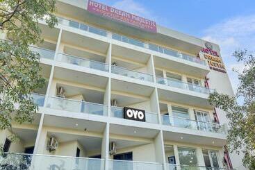 Oyo Hotel Dream Majestic
