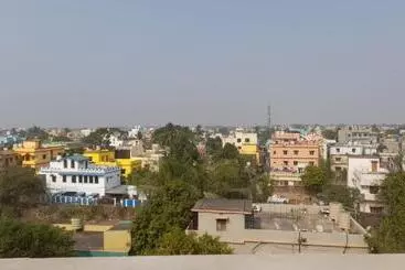 Pensió Shreeyans Stay 6 Km From Bhubaneswar Railway Station And 1 Km From Rasulgarh