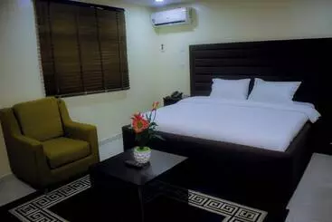 هتل House 2 Guest House