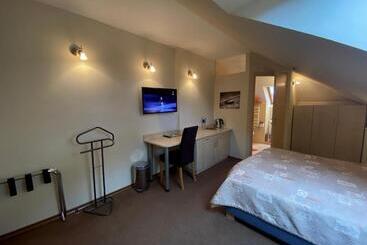 پانسیون Vila Claudia