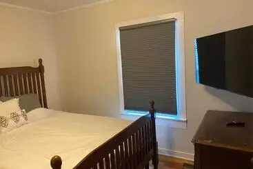 コテージ Frank Howard 111 Farmhouse