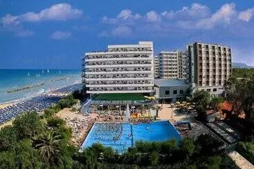 Serena Majestic Residence