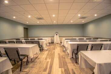 The Chandler At White Mountains, An Ascend Hotel Collection Membe