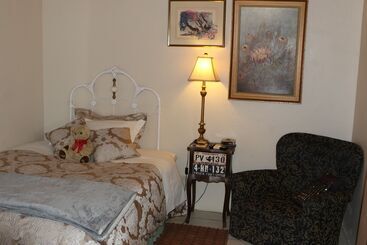 פנסיון Aletheim Guest House Collection