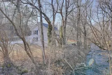 Mökkimajoitus Duplex Unit, 2 Mi To Chittenden Reservoir!