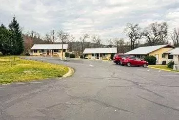 Hotelli Quality Inn & Suites