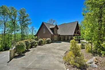 Mökkimajoitus Trenton Cabin W/ Hot Tub   14 Mi To Lookout Mtn!