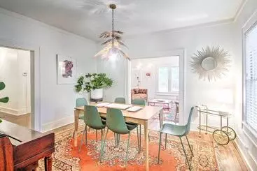 کلبه Updated Central Jackson Home < 2 Mi To Dtwn!