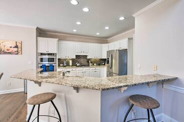 کلبه Updated Mableton Home ~ 14 Miles To Downtown Atl!