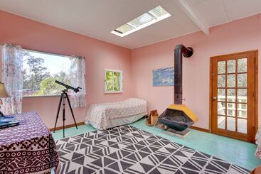 Сельский дом Vibrant Captain Cook Home W/ Lanai & Steam Room!