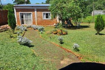 پانسیون Ari Alojamientos