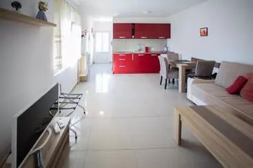 هتل آپارتمان Villa Shu