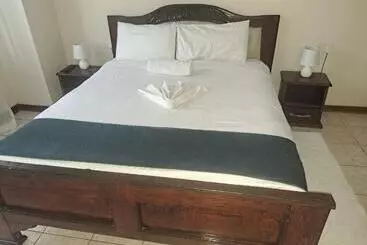 تختخواب و صبحانه Lotus Lodge